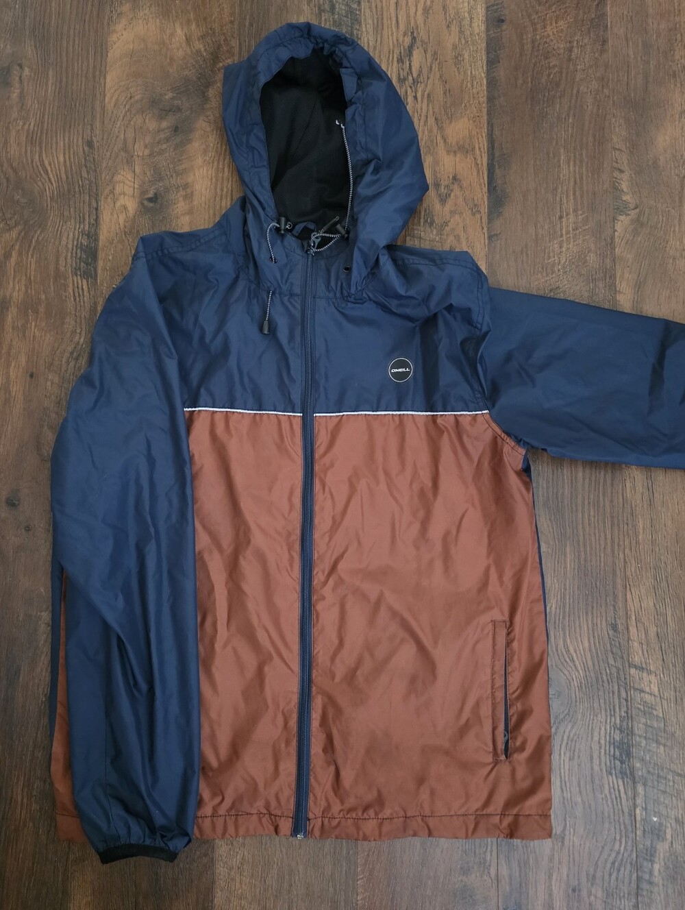 O'Neill Medium Men's Two-Tone Hooded Windbreaker Jacket - Navy & Rust